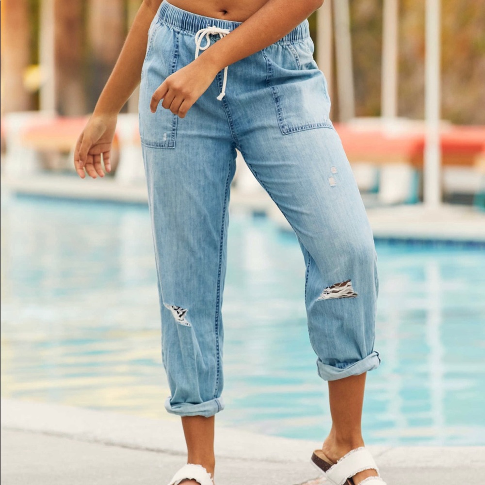 Aerie chambray distressed pants